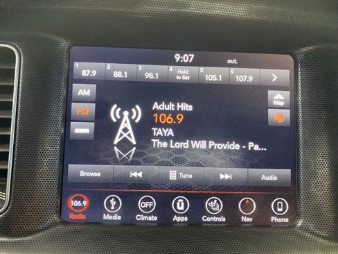 Used 2018 Dodge Charger GT image 16