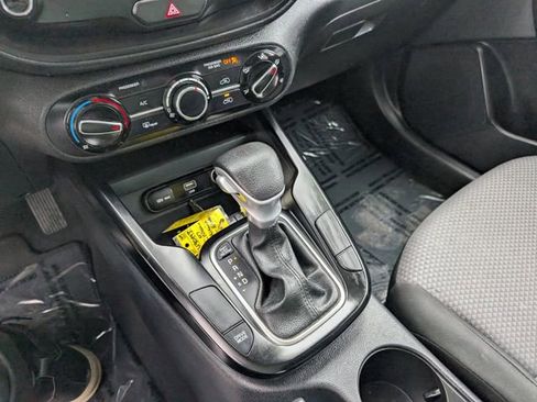 Used 2023 Kia Soul LX w/ Option Group 015 image 4