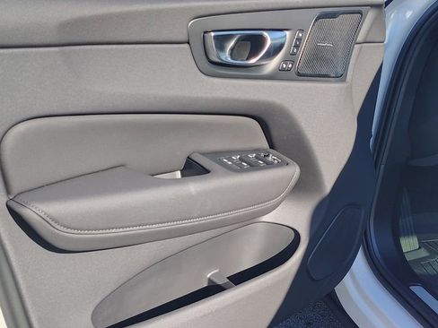 New 2026 Volvo XC60 B5 Plus w/ Climate Package image 8