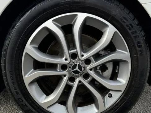 Used 2018 Mercedes-Benz C 300 Sedan image 15