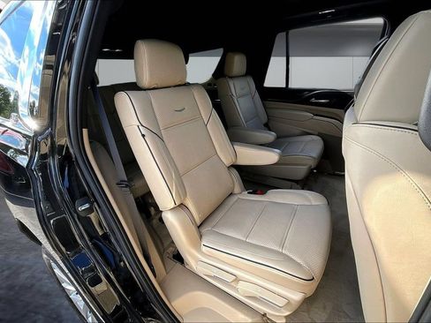 Certified 2023 Cadillac Escalade Premium Luxury w/ LPO, Floor Liner Package AWD/4WD image 25