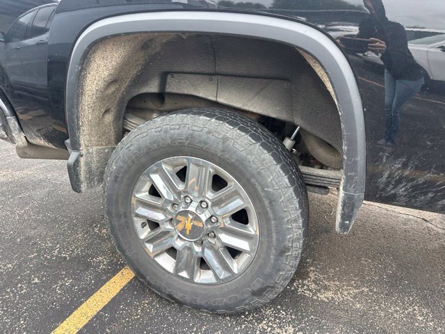 Used 2024 Chevrolet Silverado 2500 High Country w/ High Country Premium Package AWD/4WD image 12