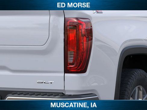 New 2026 GMC Sierra 1500 SLT image 11