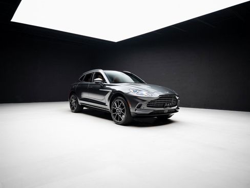 Used 2021 Aston Martin DBX image 83