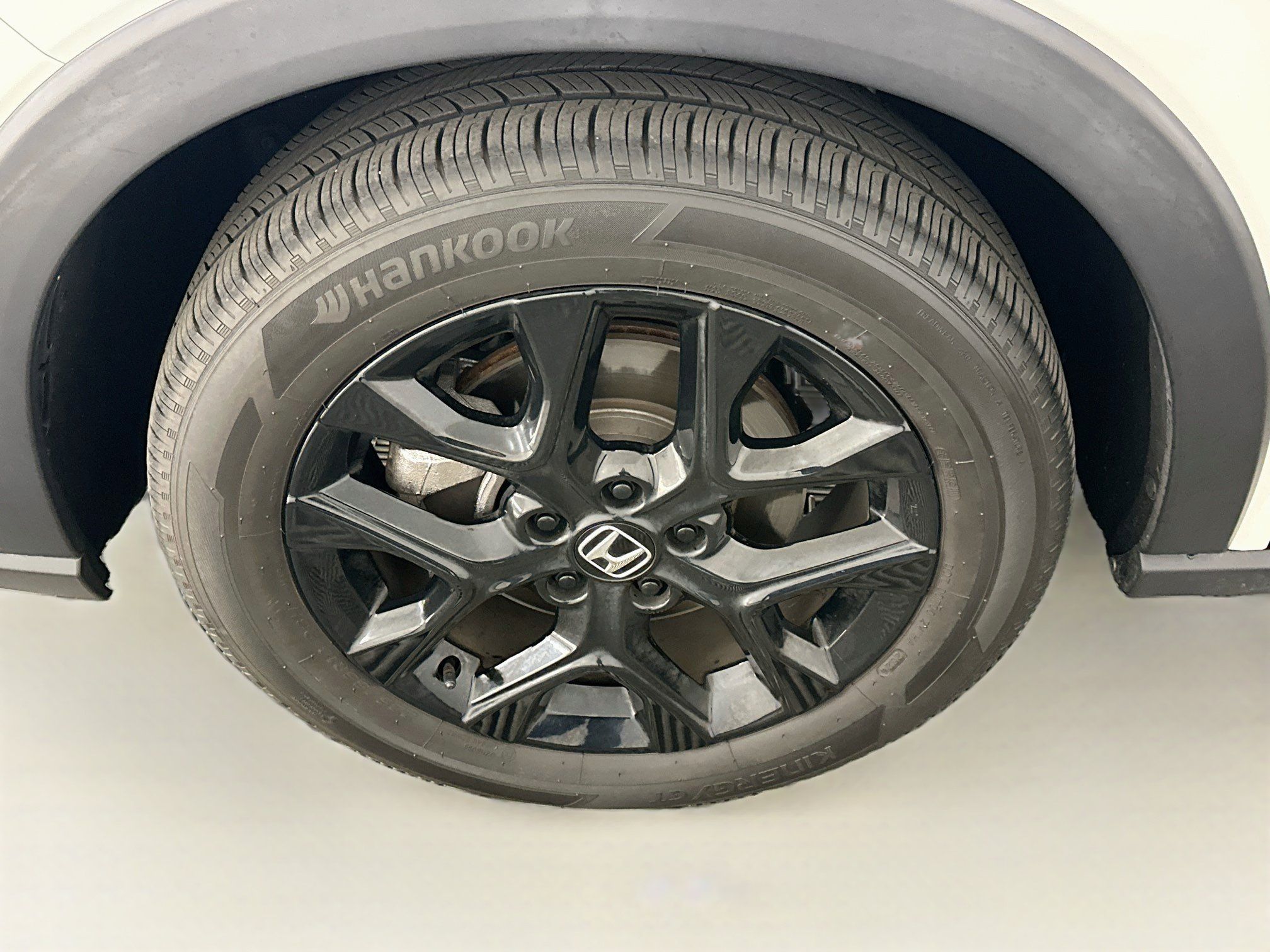 Used 2025 Honda HR-V Sport image 11