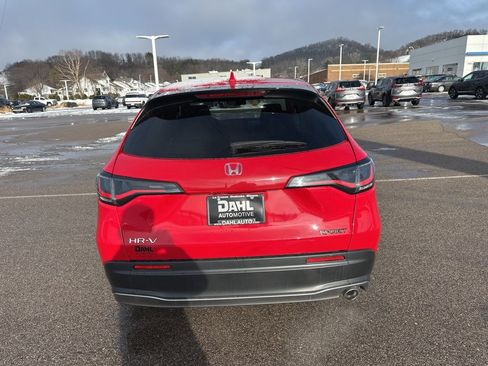 Used 2024 Honda HR-V Sport image 8