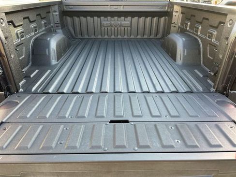 New 2026 GMC Sierra 1500 Elevation w/ LPO, Elevation Black Package image 26