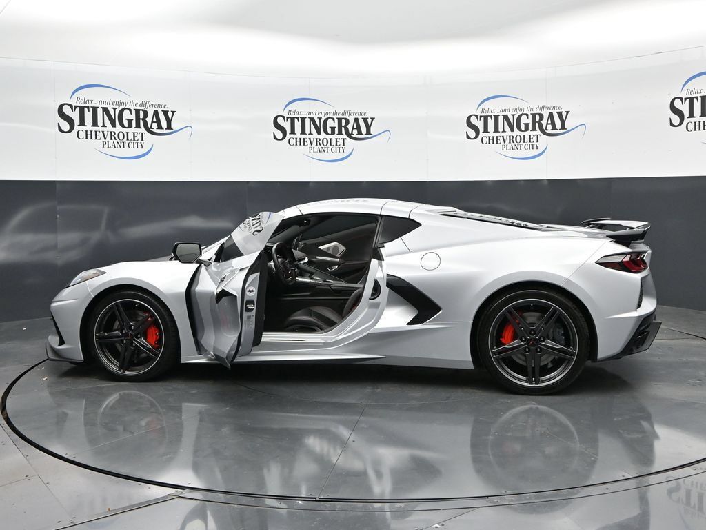 Used 2026 Chevrolet Corvette Stingray Preferred Cpe w/ Z51 Performance Package RWD image 37