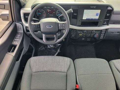 New 2026 Ford F250 XLT w/ FX4 Off-Road Package AWD/4WD image 9