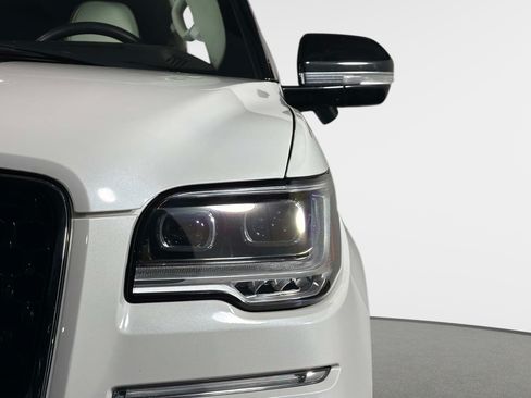 Used 2024 Lincoln Navigator L Black Label AWD/4WD image 19