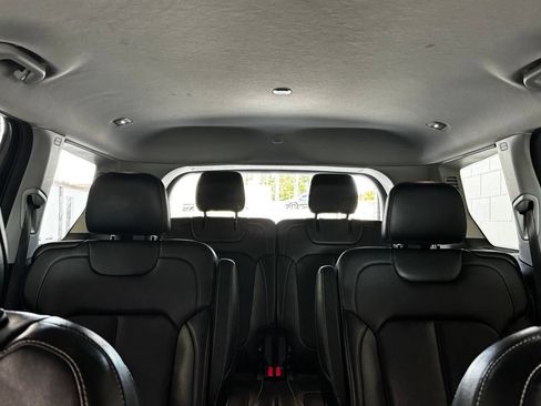 Used 2022 Jeep Grand Cherokee L Limited RWD image 8