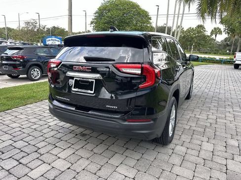 Used 2024 GMC Terrain SLE AWD/4WD image 37