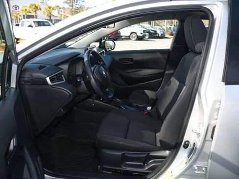 Certified 2025 Toyota Corolla LE image 7