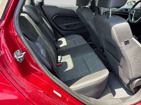 Used 2013 Ford Fiesta SE FWD image 13