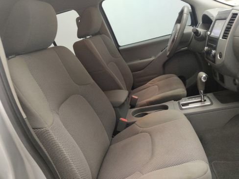 Used 2019 Nissan Frontier SV RWD image 21