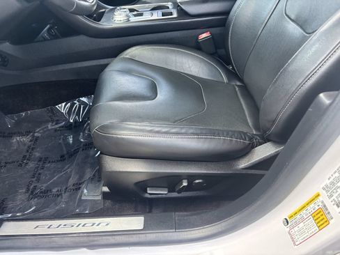Used 2017 Ford Fusion Titanium FWD image 19