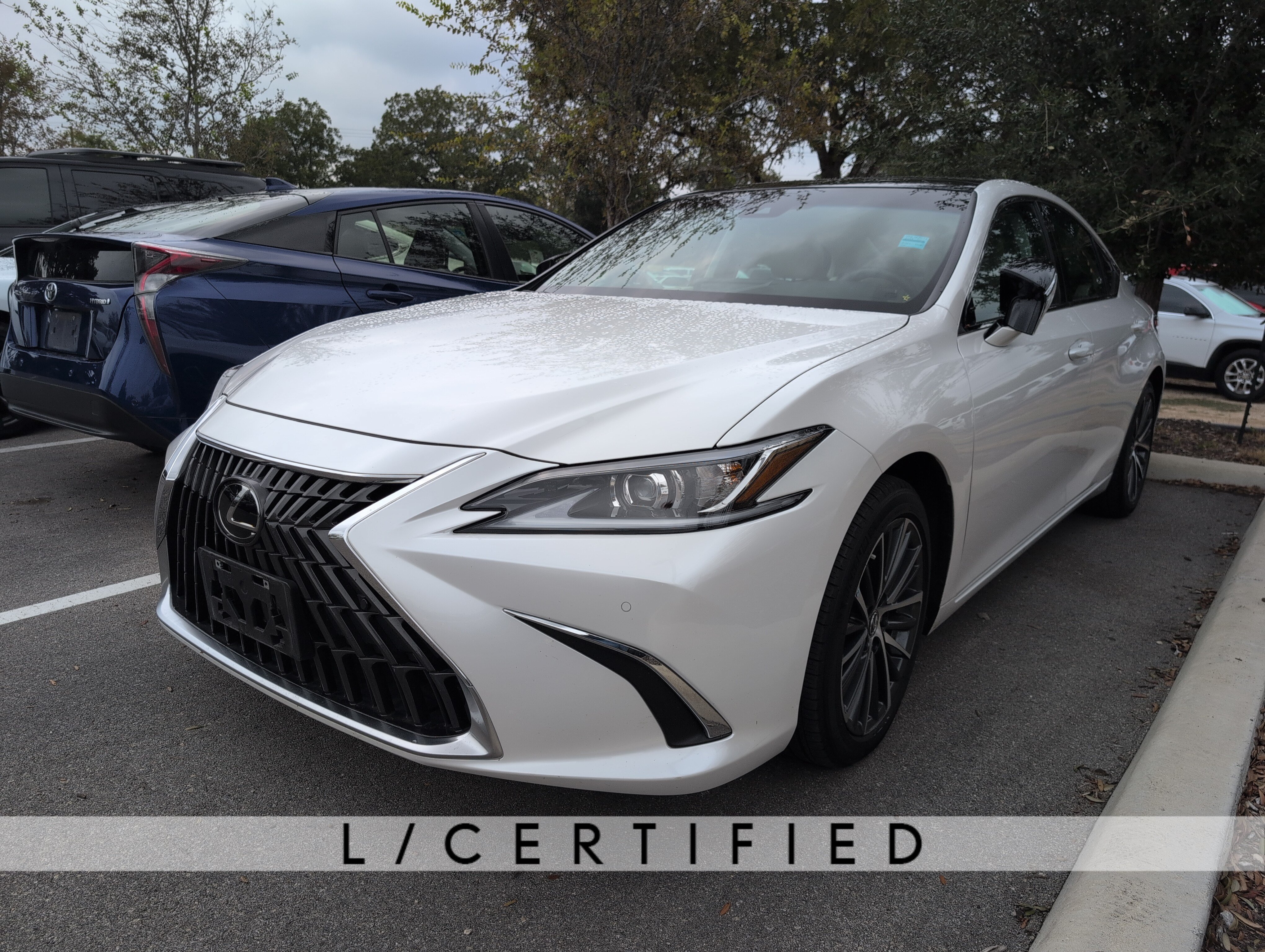 Used 2024 Lexus ES 350 w/ Premium Package FWD image 1