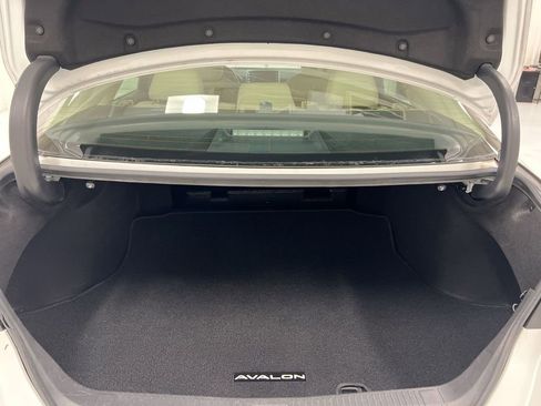 Used 2020 Toyota Avalon XLE w/ Carpet Mat Package FWD image 23
