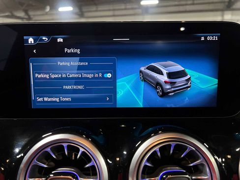 Certified 2025 Mercedes-Benz GLA 250 4MATIC image 32