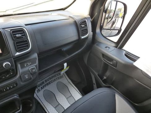 Used 2025 RAM ProMaster 2500 w/ Quick Order Package 22G SLT FWD image 15