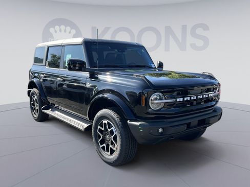 New 2026 Ford Bronco Outer Banks AWD/4WD image 18