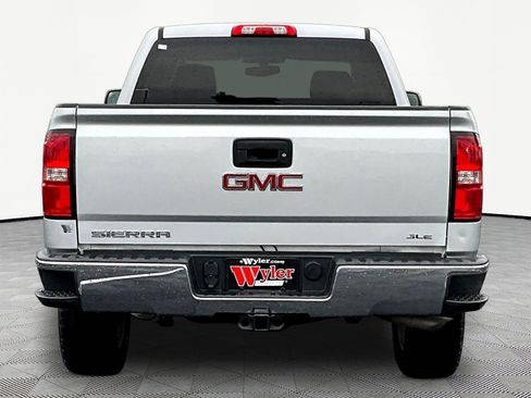 Used 2018 GMC Sierra 1500 SLE w/ SLE Value Package AWD/4WD image 5