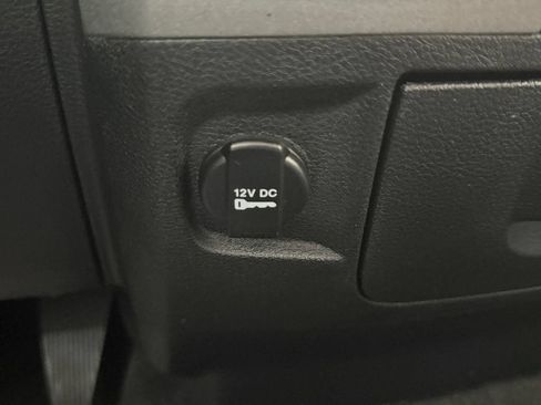 Used 2018 RAM 1500 Express w/ Express Value Package RWD image 32