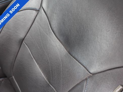 Used 2017 Chevrolet Volt LT w/ Comfort Package image 35