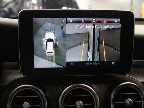 Used 2019 Mercedes-Benz GLC 300 4MATIC image 25