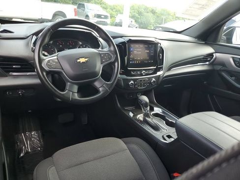 Used 2023 Chevrolet Traverse LT FWD image 12