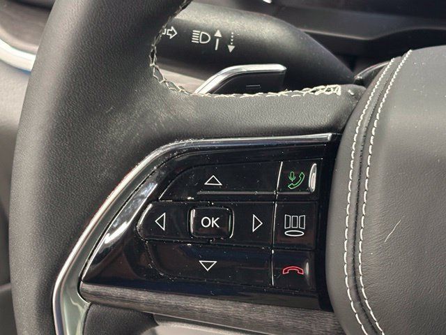 Used 2024 Jeep Grand Cherokee L Overland AWD/4WD image 26