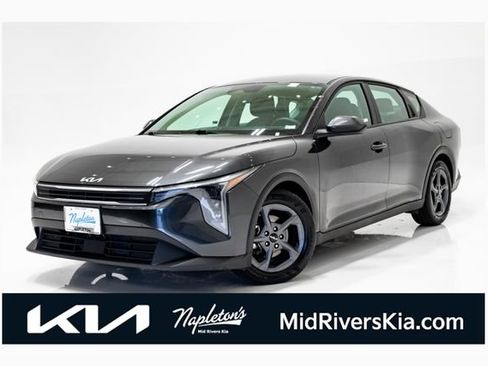 Used 2025 Kia K4 FWD image 1