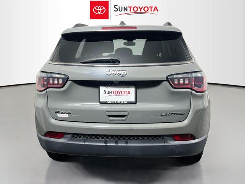 Used 2020 Jeep Compass Limited AWD/4WD image 5