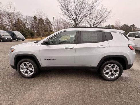 New 2026 Jeep Compass Latitude AWD/4WD image 4