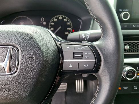 Used 2025 Honda Civic Sport image 18