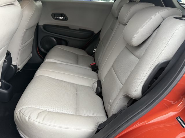 Used 2020 Honda HR-V Sport image 9