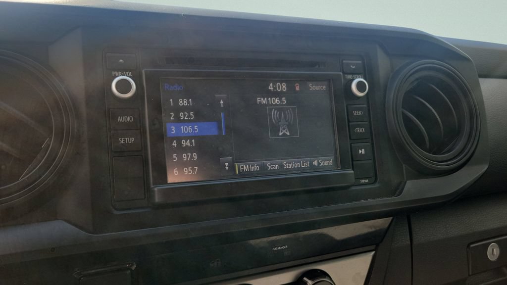 Used 2017 Toyota Tacoma SR w/ Tow Package AWD/4WD image 14