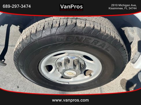 Used 2014 Chevrolet Express 3500 Extended image 19