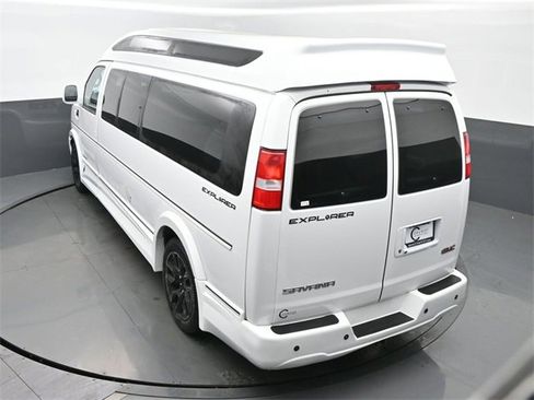 Used 2022 GMC Savana 2500 Explorer Conversion Van image 15