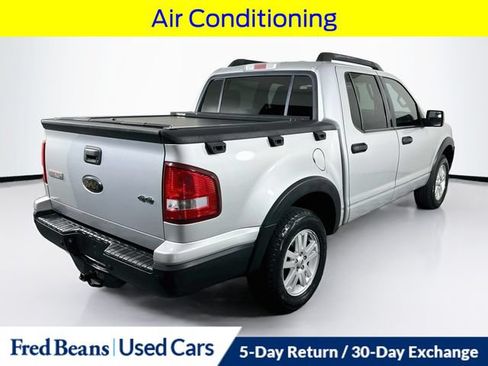 Used 2009 Ford Explorer Sport Trac XLT AWD/4WD image 8