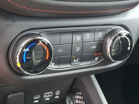 Used 2023 Chevrolet TrailBlazer RS FWD image 15