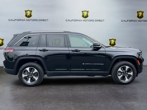 Used 2023 Jeep Grand Cherokee 4WD 4xe image 6