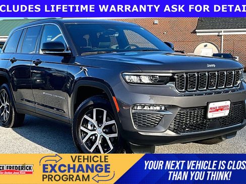 Used 2025 Jeep Grand Cherokee Limited AWD/4WD image 1