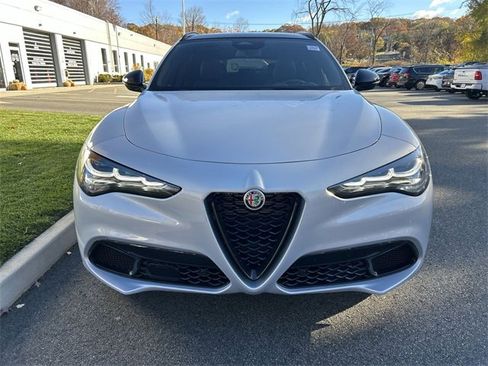 New 2025 Alfa Romeo Stelvio Sprint w/ Convenience Package image 3