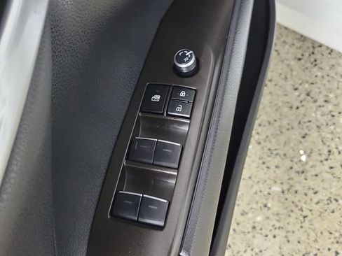 Used 2023 Toyota Camry XLE FWD image 23