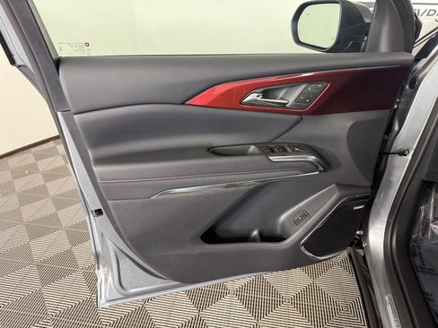 New 2026 Chevrolet Traverse RS AWD/4WD image 14