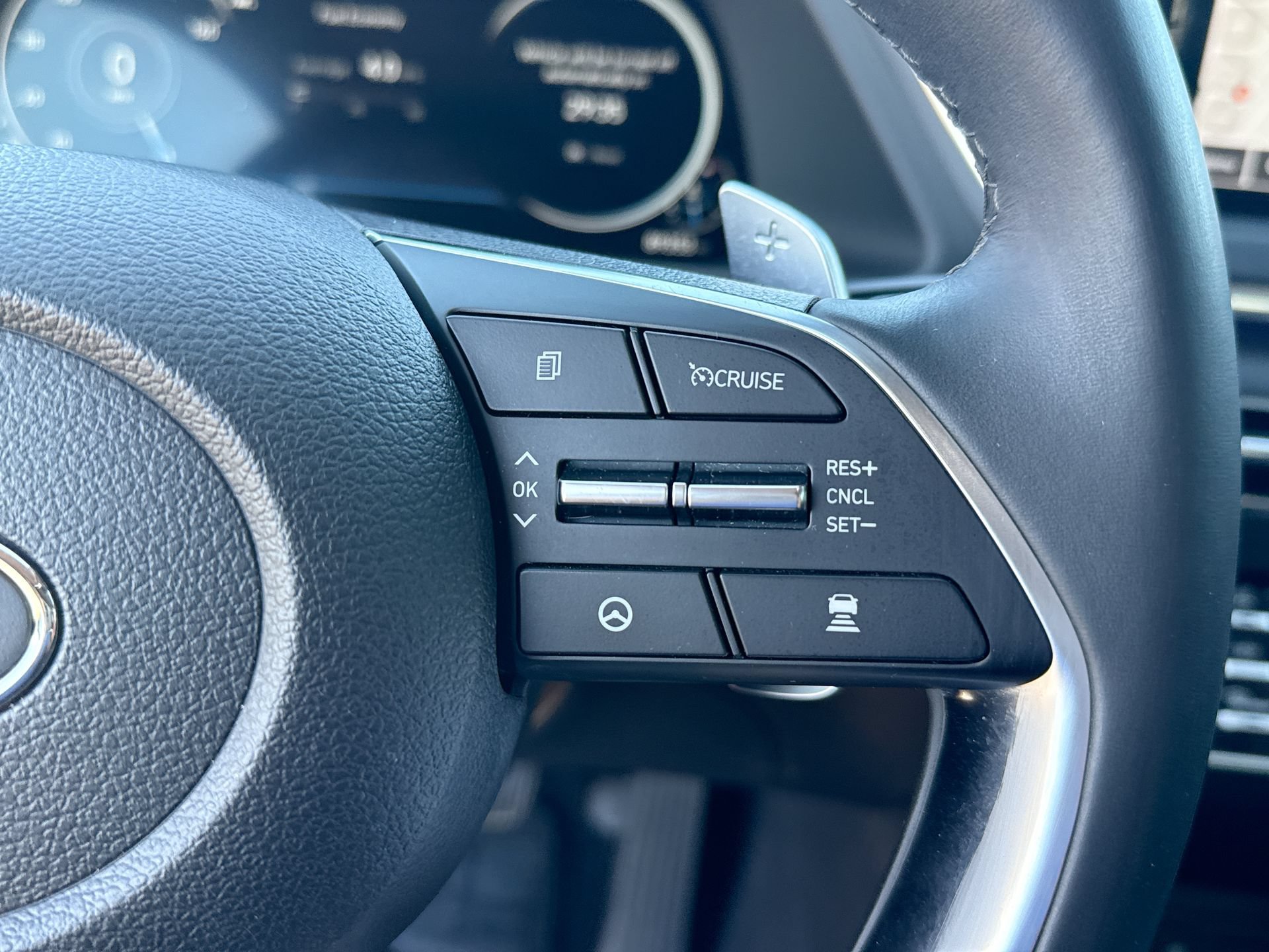 Used 2020 Hyundai Sonata Limited FWD image 16
