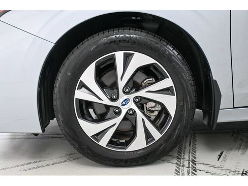 Used 2025 Subaru Legacy Premium AWD/4WD image 23