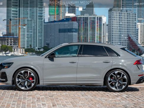 Used 2022 Audi RS Q8 4.0T w/ Black Optic Package image 12