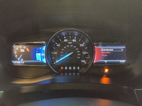 Used 2017 Ford Explorer XLT w/ Equipment Group 202A image 23